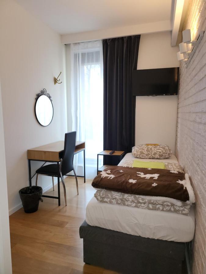 Amber Hostel Szlak Cracovia Exterior foto